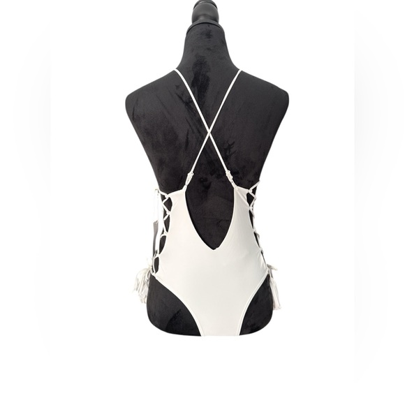 Tobi White Embroidered Floral One Piece Swimsuit XS Deep V Plunge, Lace-Up Sides - Picture 6 of 16